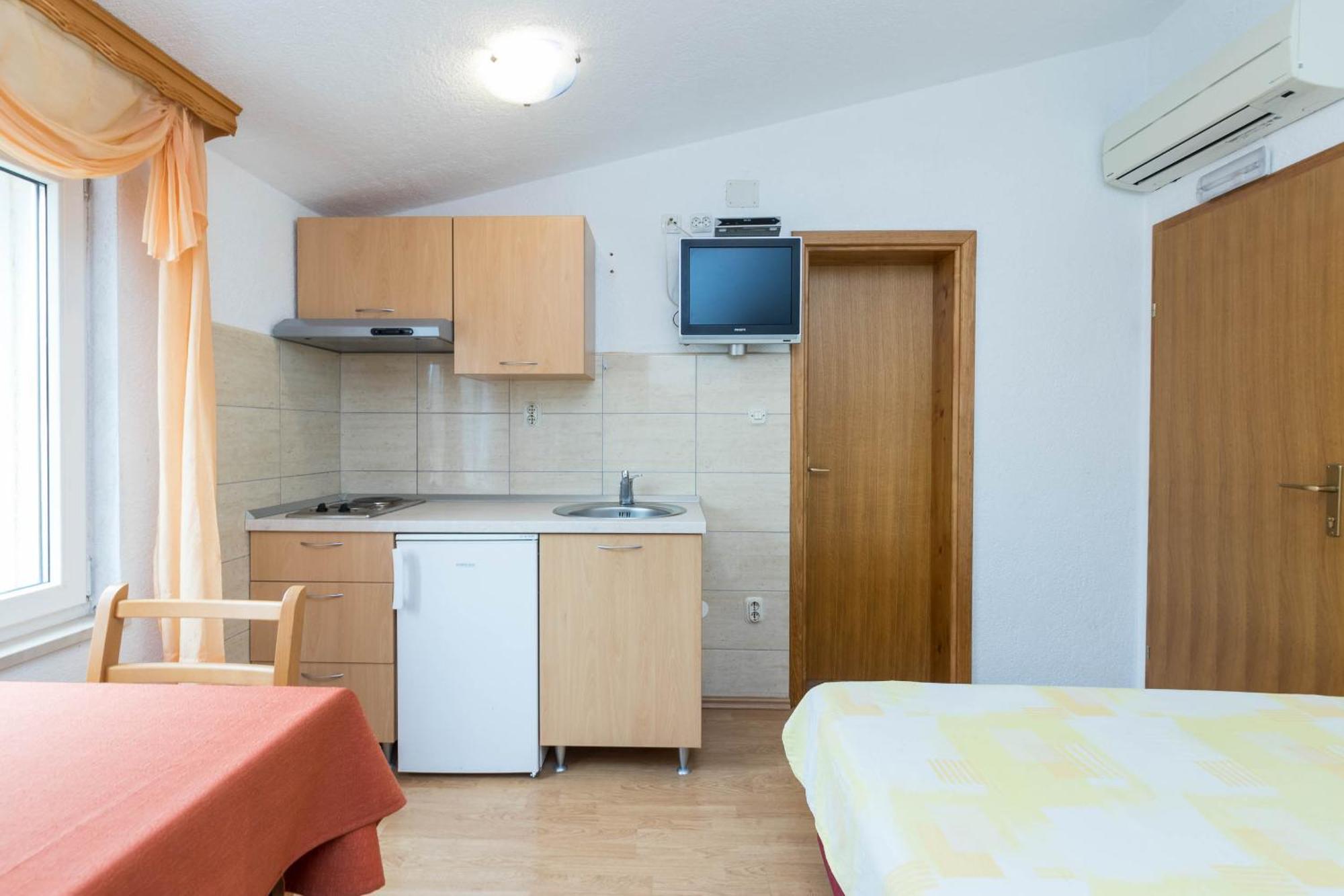 Apartments Cipetic Kaštela Eksteriør billede