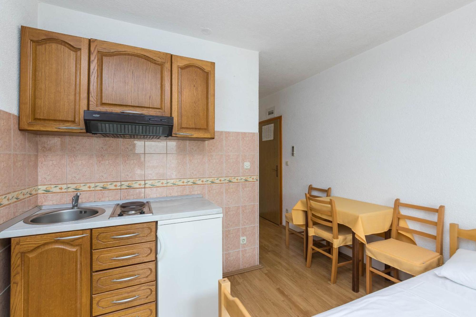 Apartments Cipetic Kaštela Eksteriør billede
