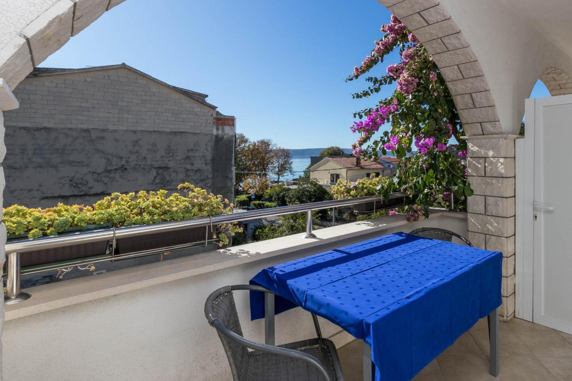 Apartments Cipetic Kaštela Eksteriør billede