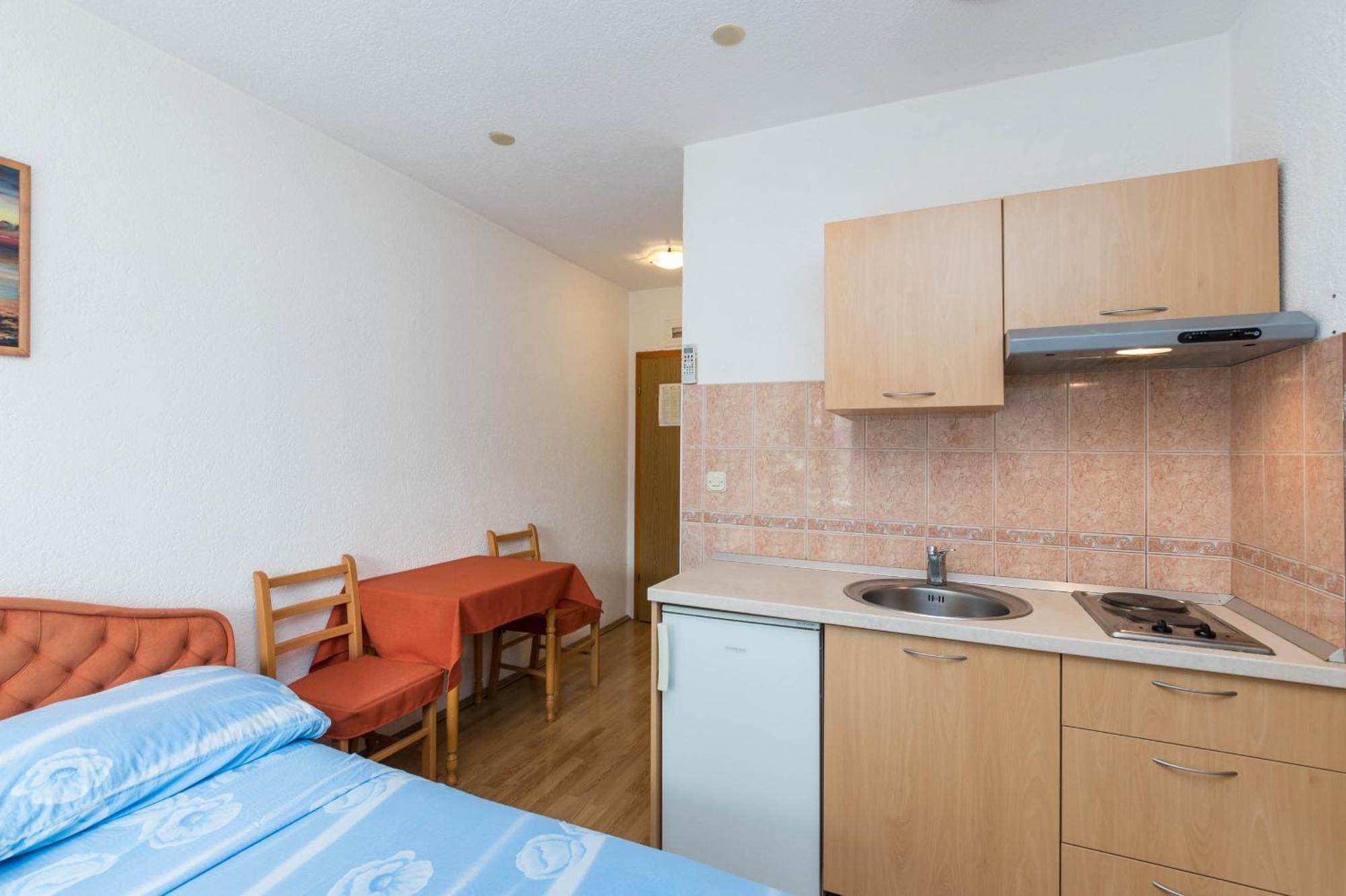 Apartments Cipetic Kaštela Eksteriør billede